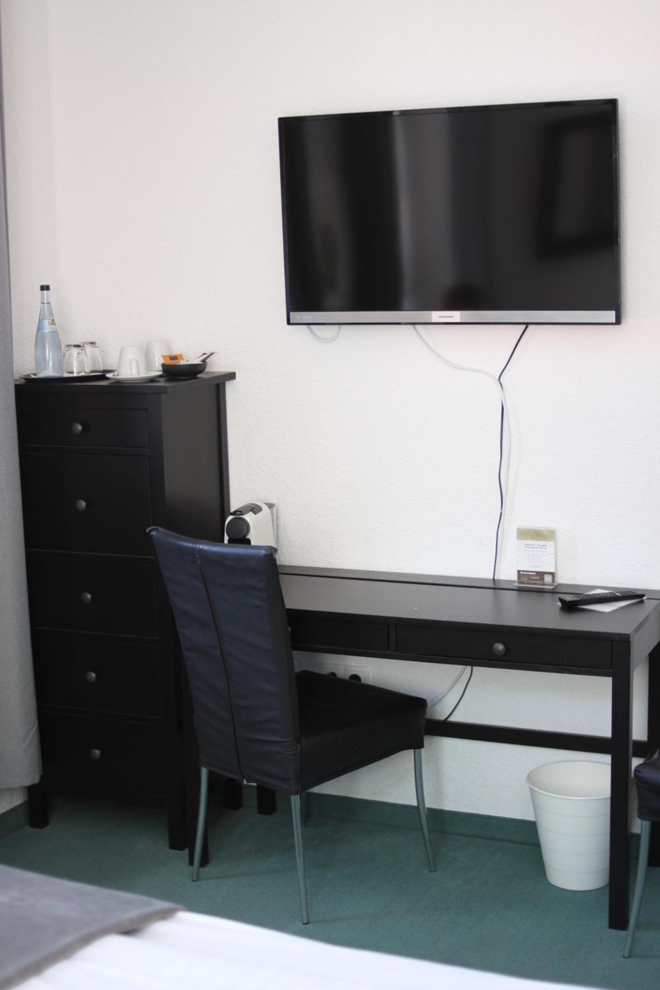 Hotel Restaurant Erbprinz Walldorf Ngoại thất bức ảnh